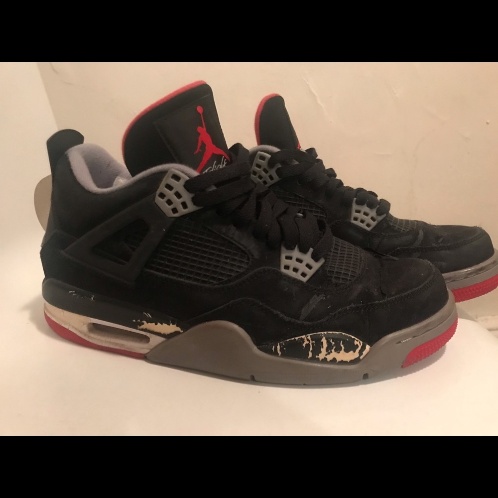 Jordan 4s - Picture 2 of 5